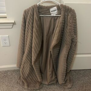 BB Dakota mauve jacket! Size medium, great condition!